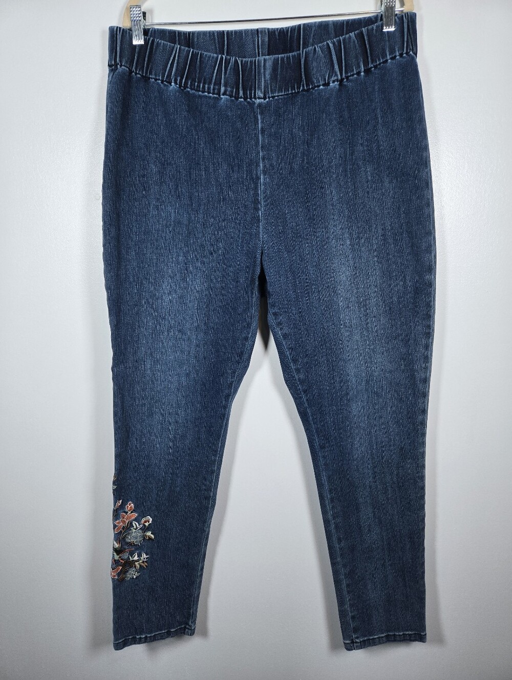 Soft Surroundings Floral Embroidered Elastic Waist Denim Jeans Plus Size 1X